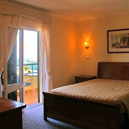 Отель Salgueiro 2*